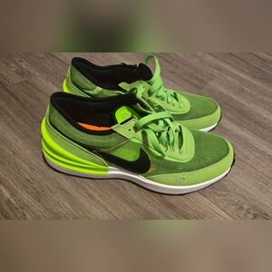 Nike Waffle One sz 7Y